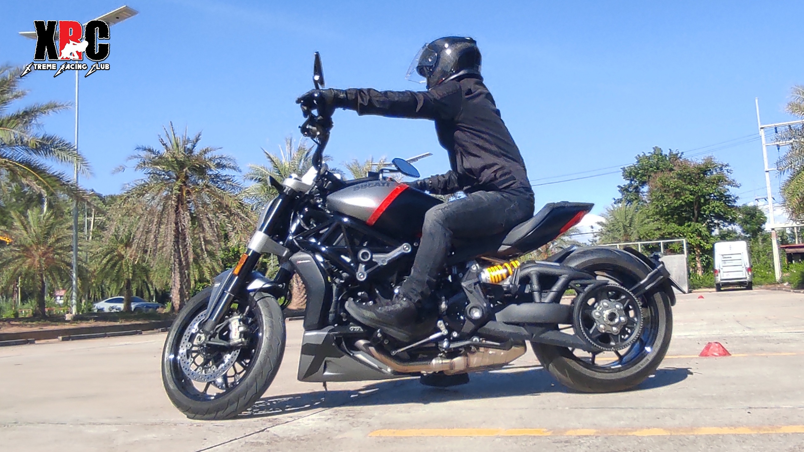 ducati-safety-riding-driving-course-lesson-pattaya-bangkok-thailand-xrc-motorcycle-academy-club-02